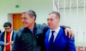 Evgeny Vitishko With Lawyer Sergey Loktev (Photo by: Anna Mikhailova, courtesy of http://ewnc.org/)